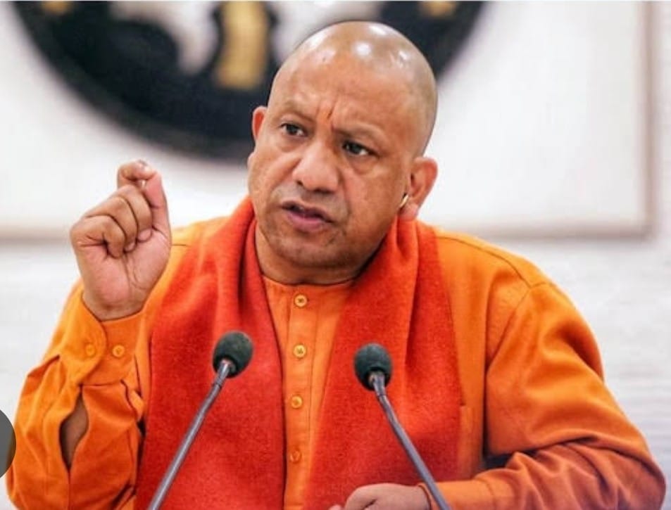 जनपद हापुड़।मुख्यमंत्री के 8 साल बेमिसाल को धौलाना तहसील में लगा रहे पलीता।